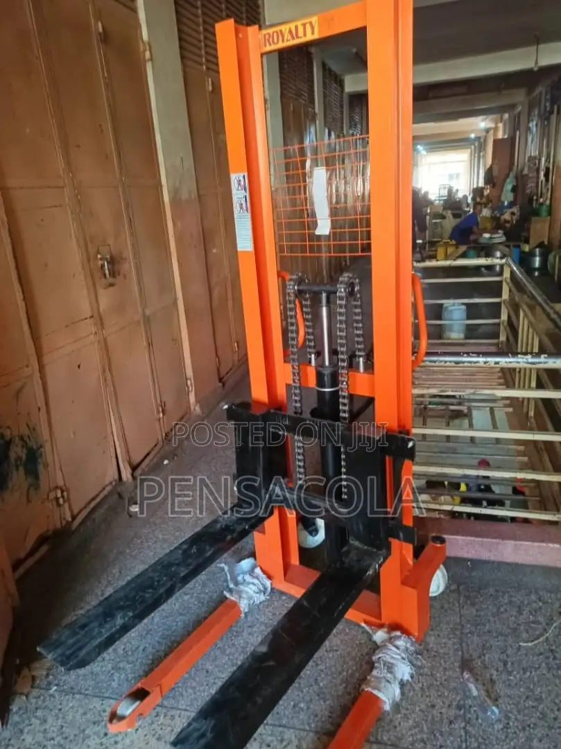 Fork Lift (2 Ton)