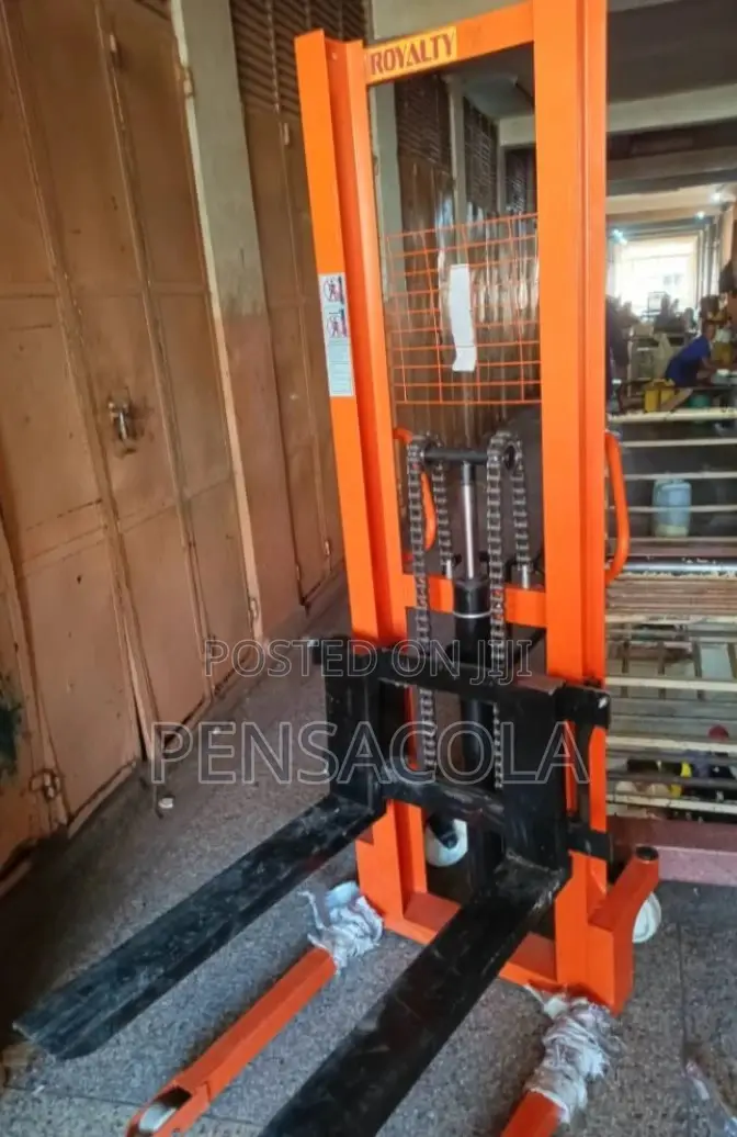 Fork Lift (2 Ton)