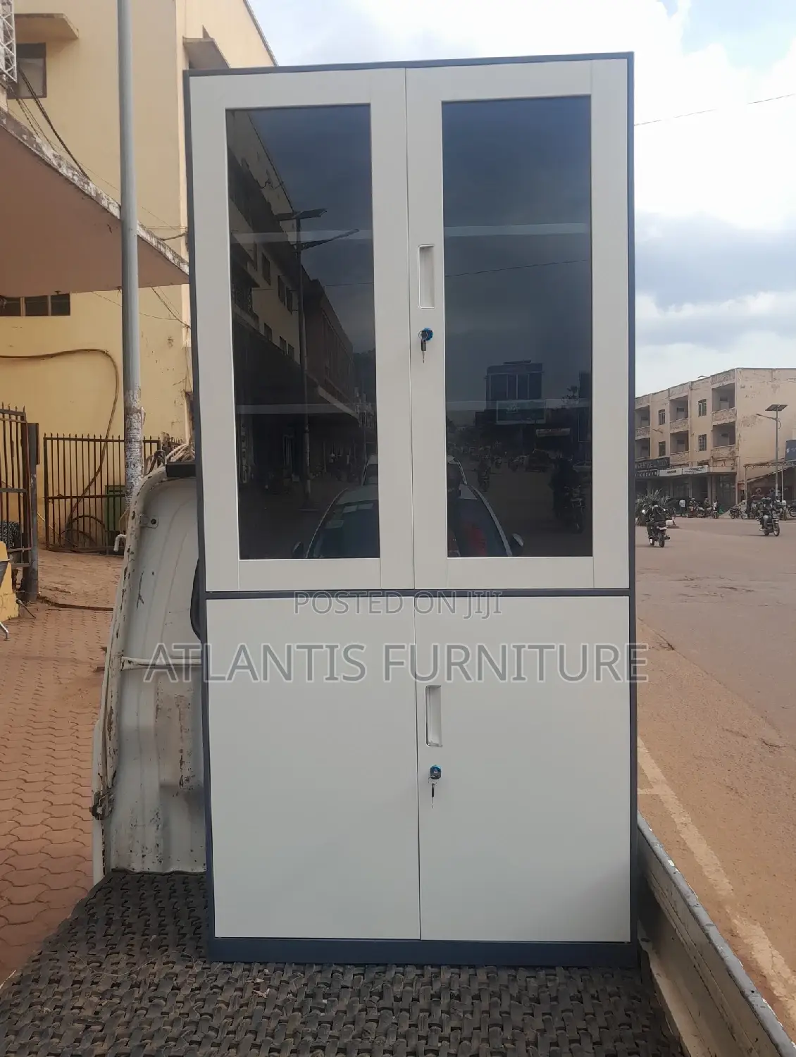 Heavy Duty Metallic File Cabinet