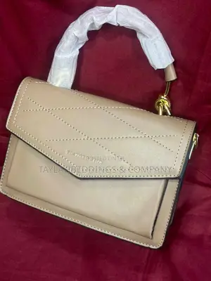 Women's Nude Envelope Shoulder Bag With Handle