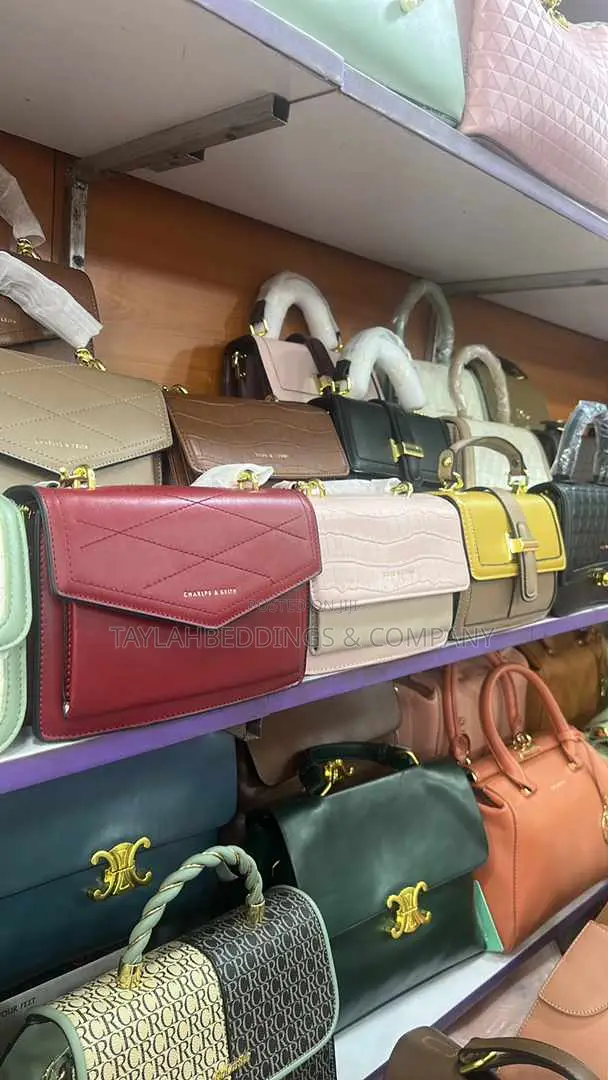 Women's Nude Envelope Shoulder Bag With Handle