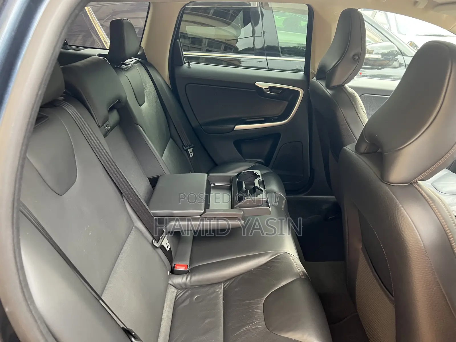 Volvo XC60 2011 Gray