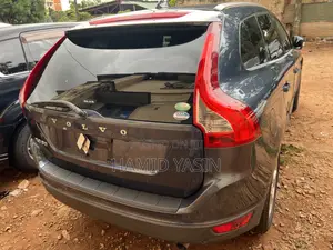 Volvo XC60 2011 Gray
