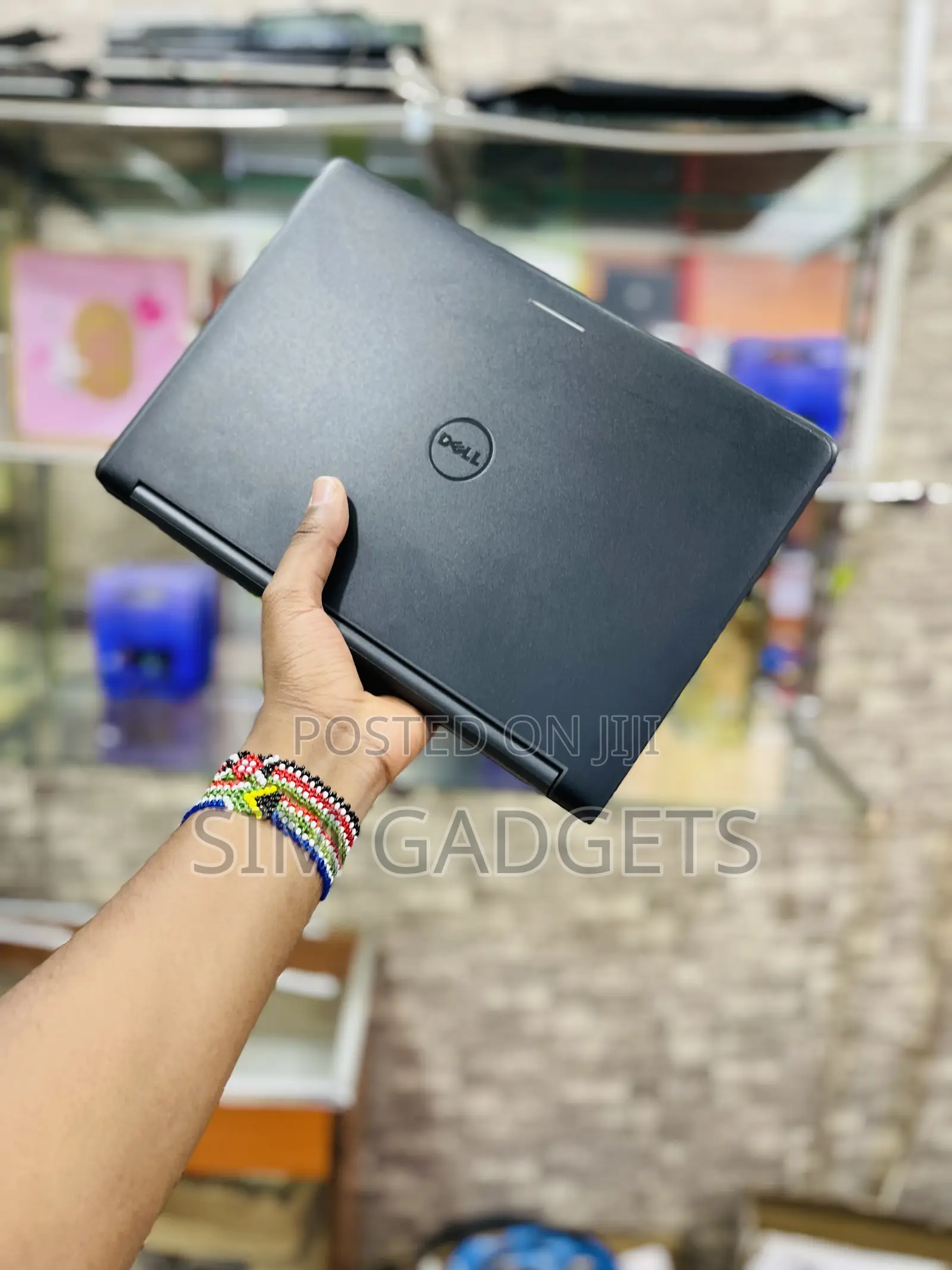 Laptop Dell 4GB Intel Celeron HDD 256GB