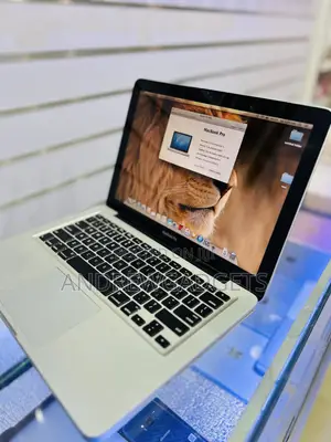 Laptop Apple MacBook 2012 8GB Intel Core i5 HDD+SSD 500GB