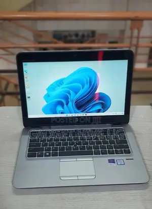 Laptop HP EliteBook 820 G3 8GB Intel Core I5 SSD 256GB