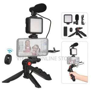 Smartphone Vlog Kit With LED Video Light + Microphone