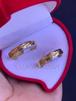 Couple Wedding Rings Available at a Good Price