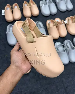 Nike Calm Mule Pink. Clog