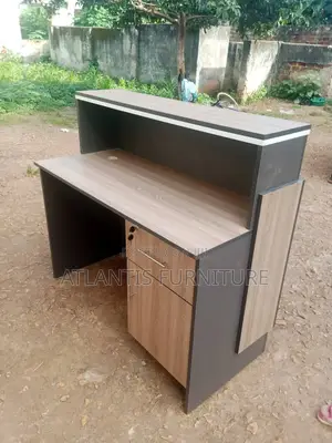 Desk/ Reception