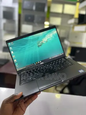 Laptop Dell Latitude 5401 16GB Intel Core I7 SSD 512GB
