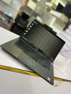 Laptop Dell Latitude 5401 16GB Intel Core I7 SSD 512GB