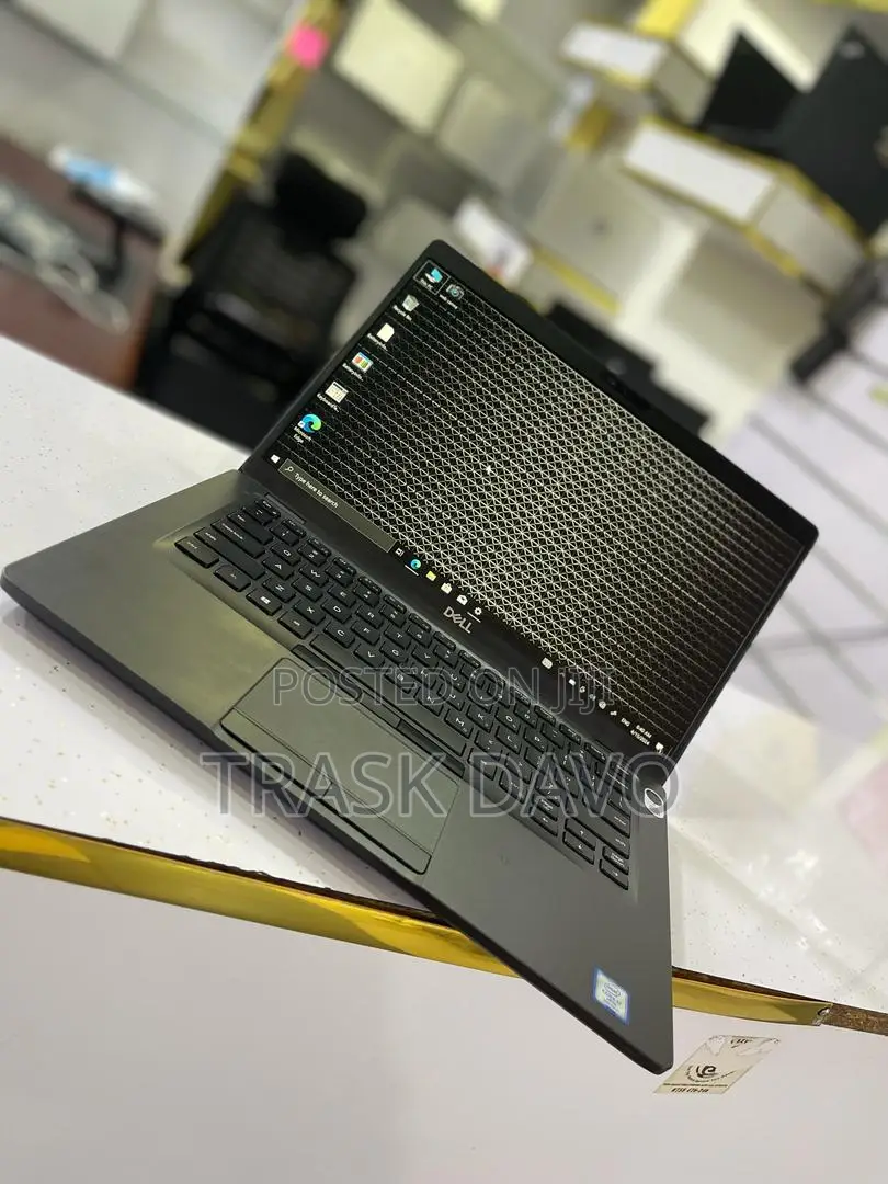 Laptop Dell Latitude 5401 16GB Intel Core I7 SSD 512GB