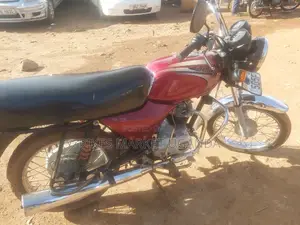 Bajaj Boxer 2023 Red