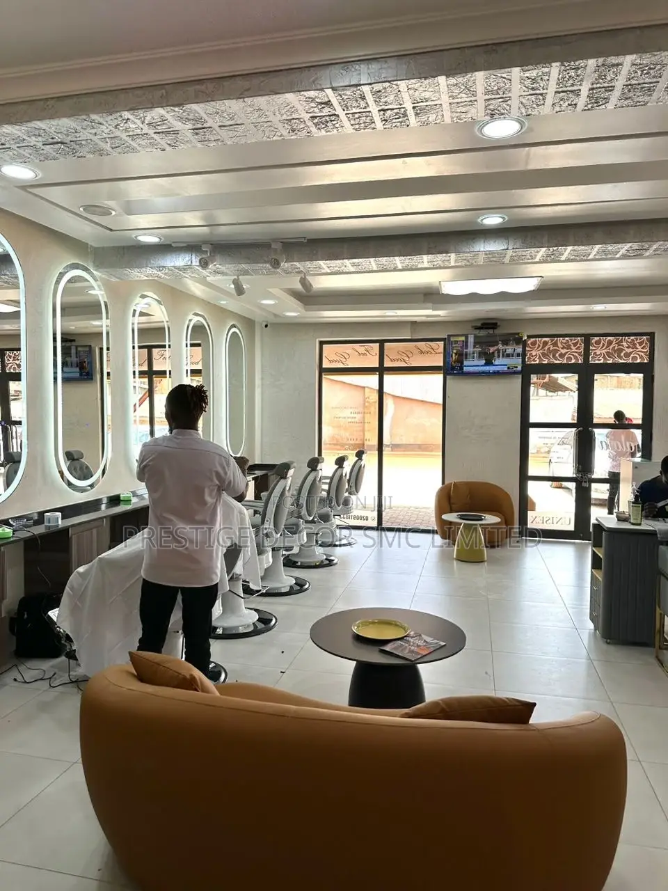 Best Saloon Designer
