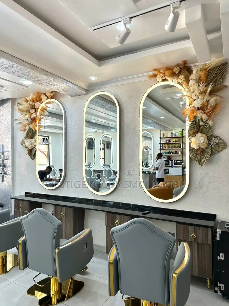 Best Saloon Designer