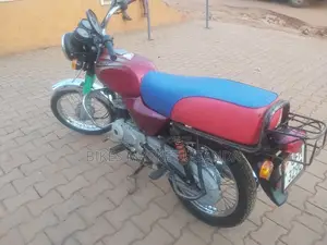 Bajaj Boxer 2023 Red