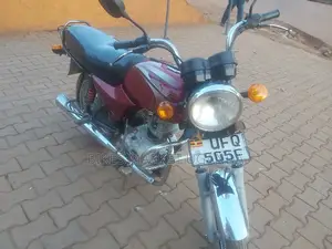 Bajaj Boxer 2023 Red