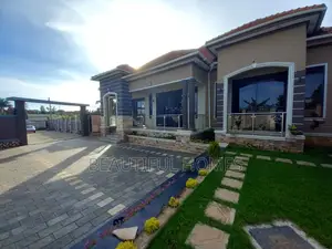 Furnished 5bdrm House in Kira, Central Division for sale