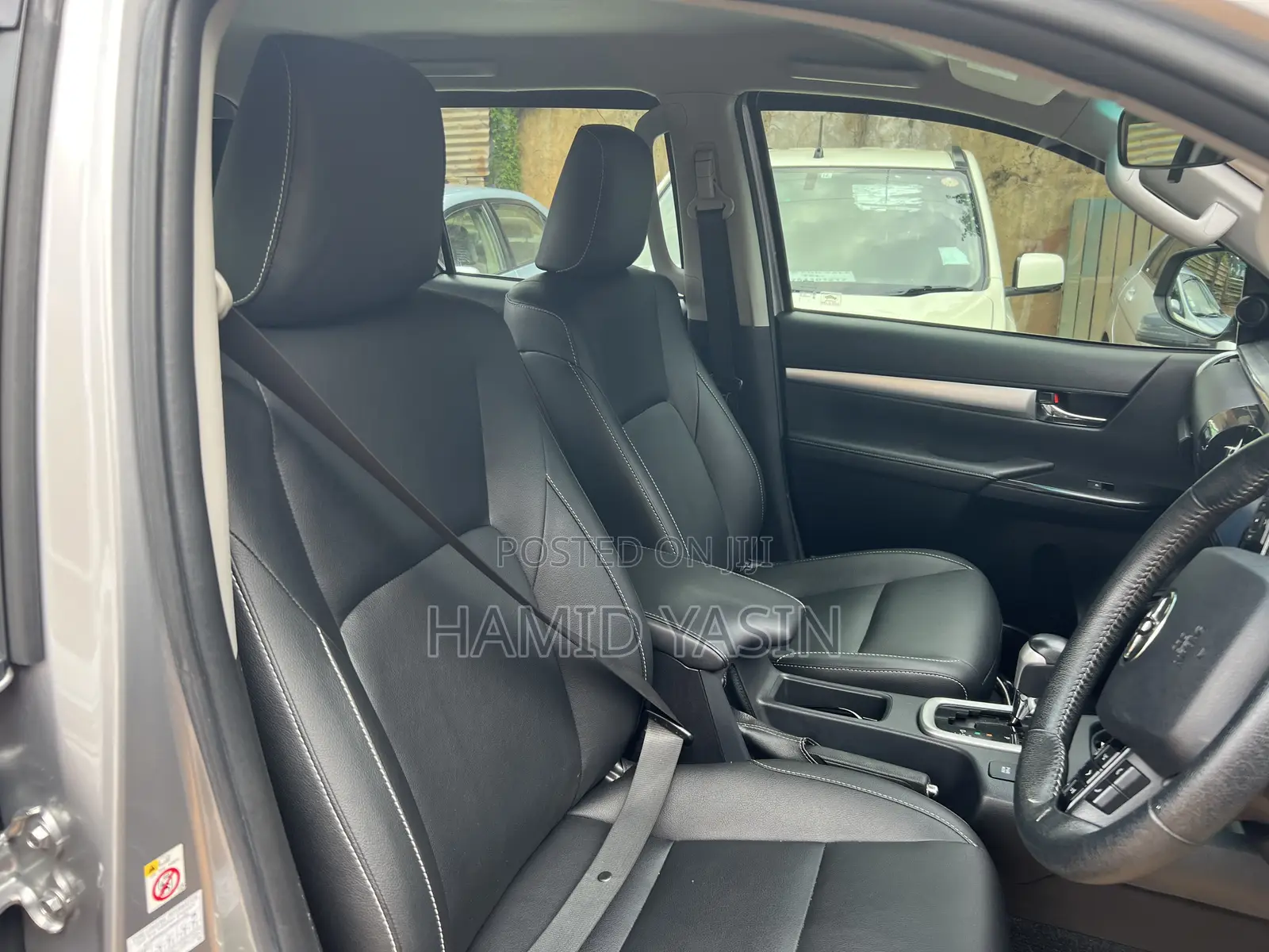 Toyota Hilux 2019 Silver