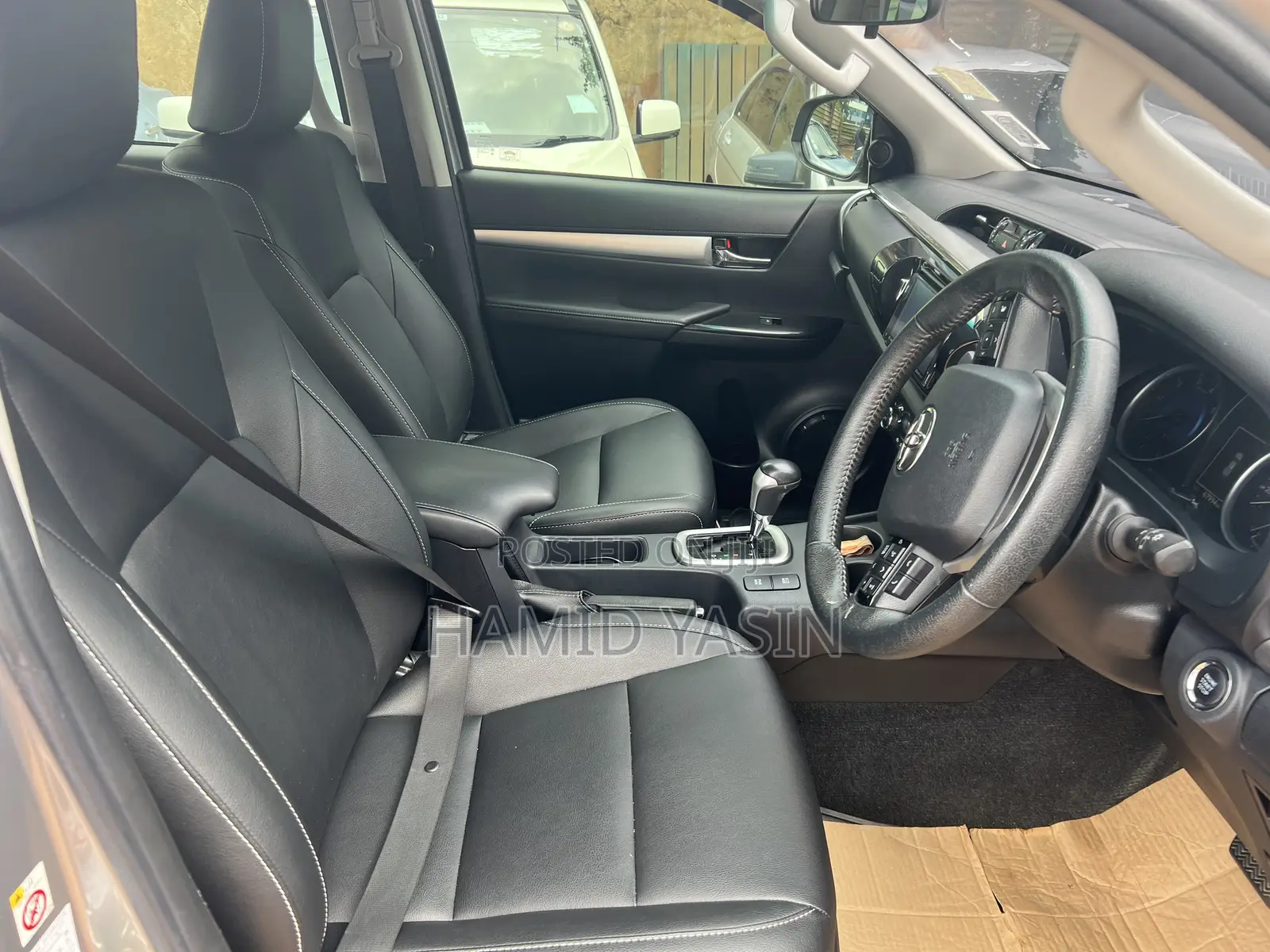 Toyota Hilux 2019 Silver