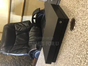 Xbox One With One Game on Its Storage Without Controllers