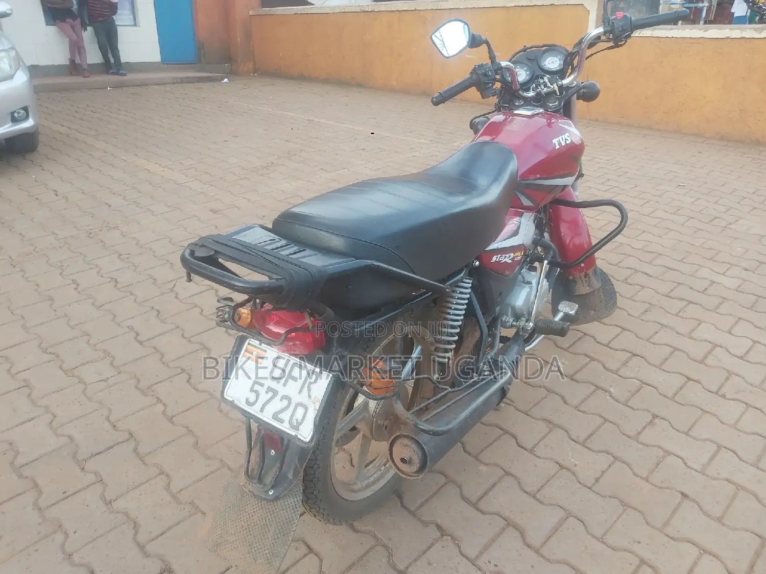 TVS HLX 125 2023 Red
