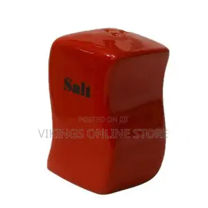 Pepper and Salt Shaker - Black and Red
