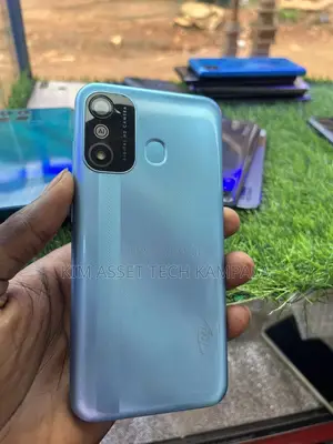 Itel P17 16 GB Blue