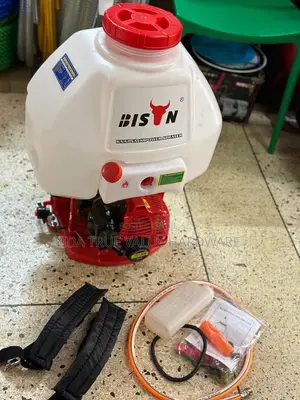 Sprayer 25 Litres With All The Accessories