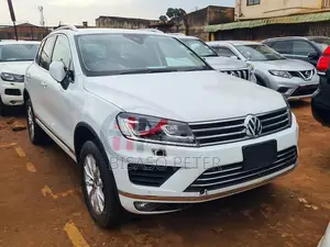 Volkswagen Touareg TDI Executive AWD 4MOTION 2015 White