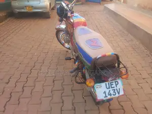 Bajaj Boxer 2018 Red
