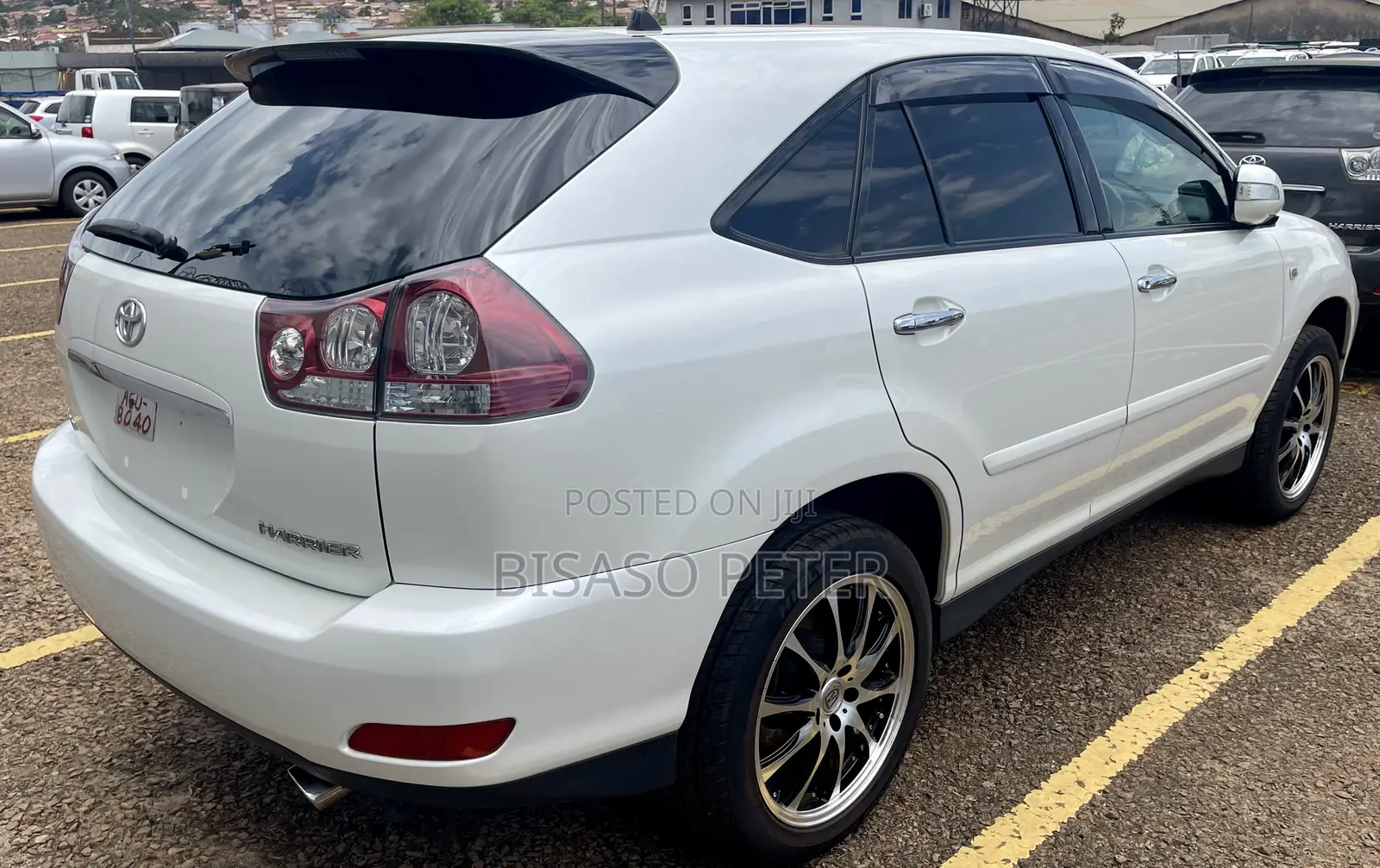 Toyota Harrier 2.4 2011 White
