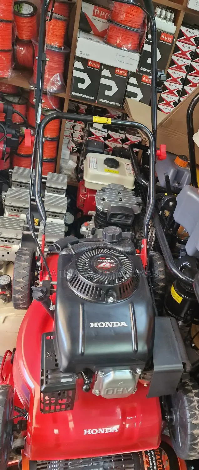 Bush Cutter/ Mower Machine Honda 4 Stroke Engine
