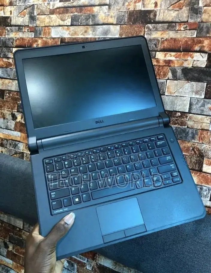 Laptop Dell Latitude 3330 4GB Intel Core I3 HDD 500GB