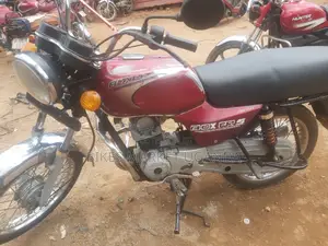 Bajaj Boxer 2017 Red