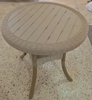 Restaurant Round Table