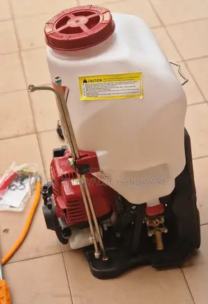 Sprayer 4 Stroke Engine