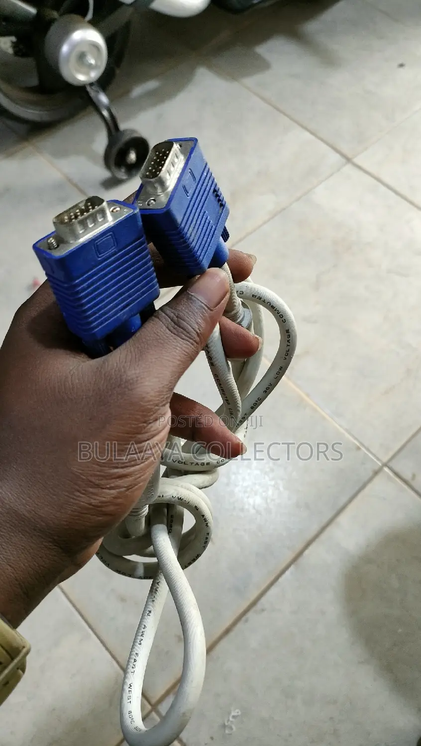 UK Used Computer VGA Cable 2.5m