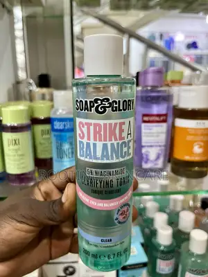 Soap Glory Strike a Balance Niacinamide Clarifying Tonic