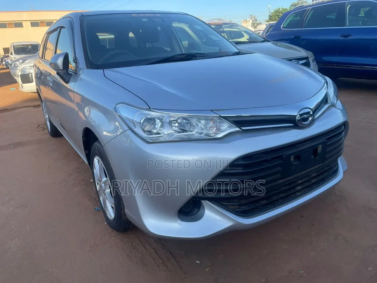 Toyota Corolla Fielder 2016 Silver