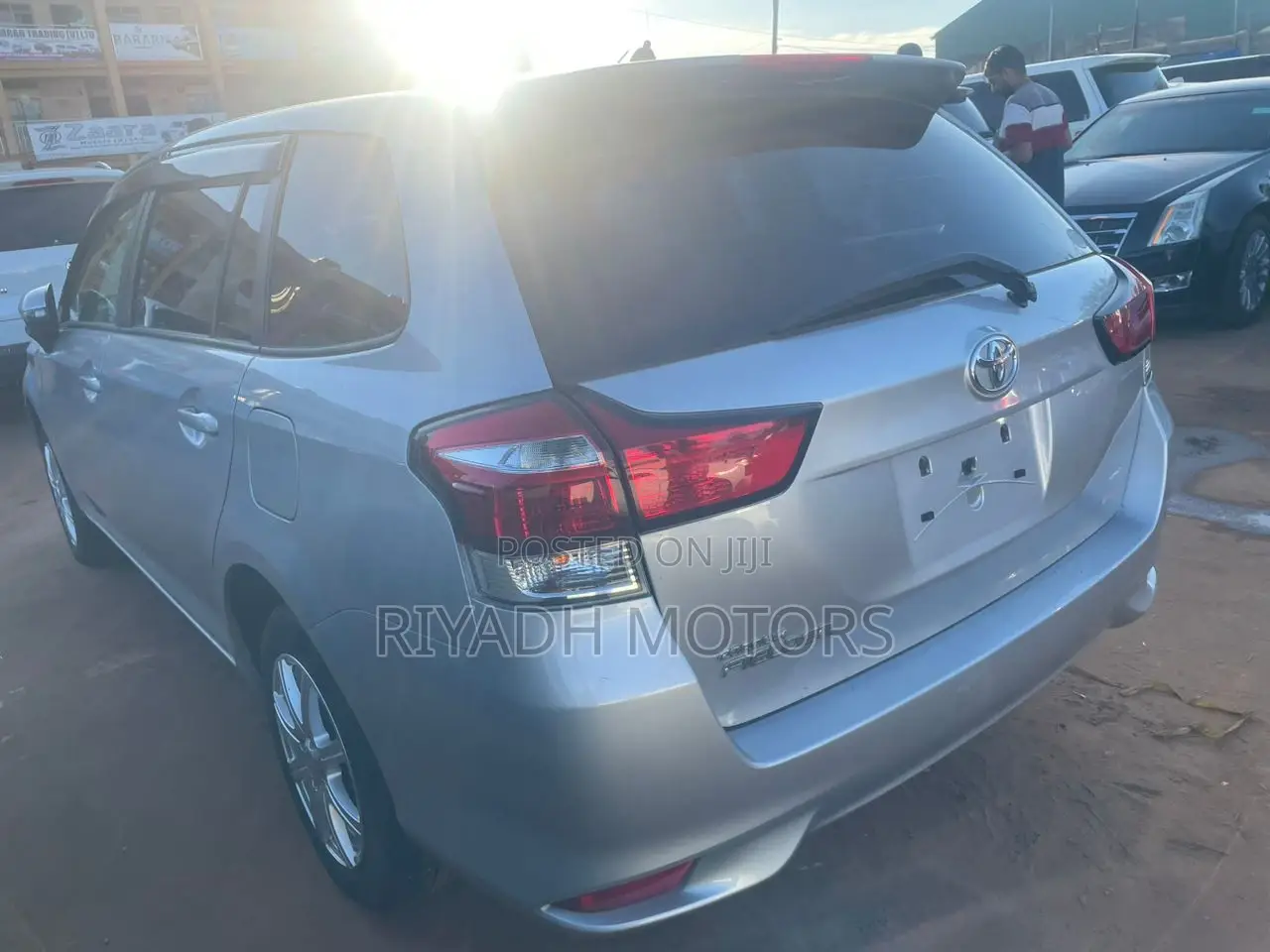 Toyota Corolla Fielder 2016 Silver