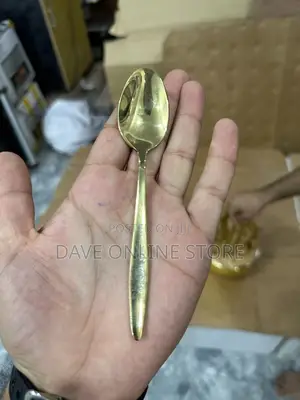 Unique Design Pure Golden Colour 24 Pieces Cutlery Set