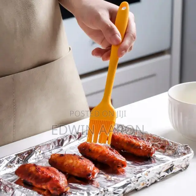 Reusable Silicone Oil Brush