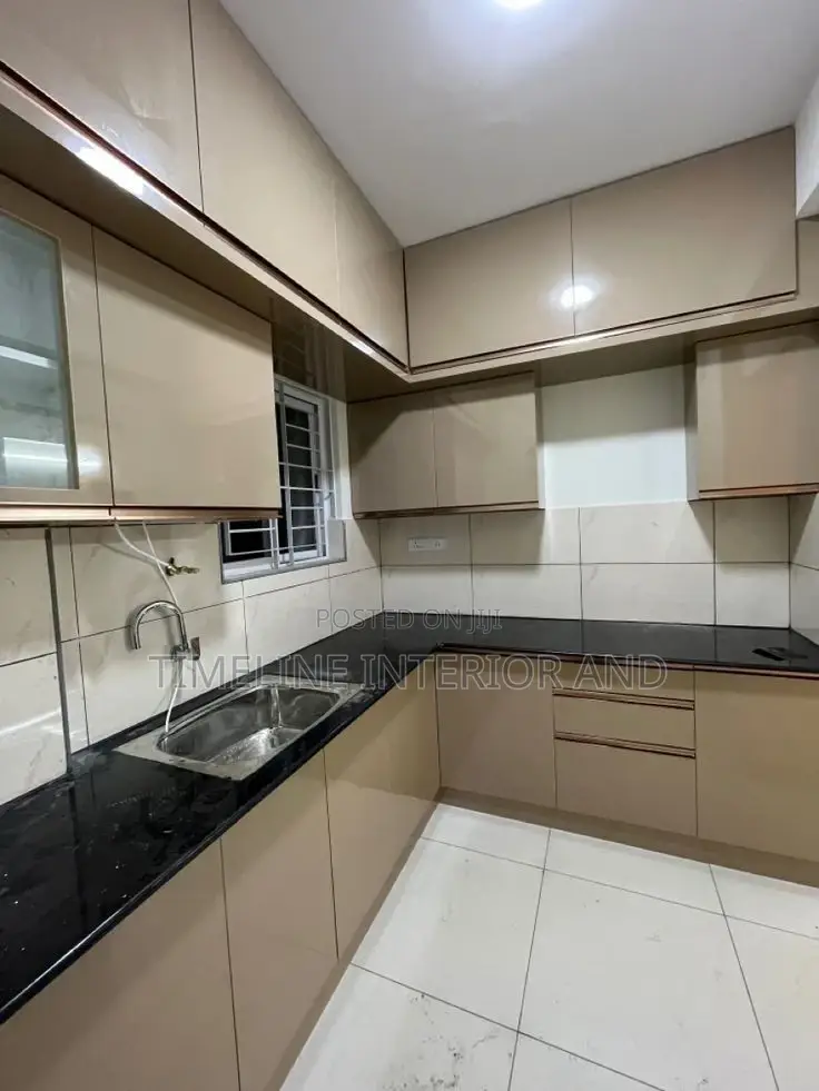 Upper and Down Kitchen Cabinets Furnishings.