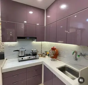 Stylish Kitchen Cabinets Lnstallations.