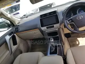 Toyota Land Cruiser Prado 2.7 2020 White
