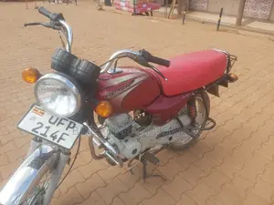 Bajaj Boxer 2023 Red