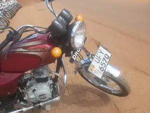 Bajaj Boxer 2023 Red