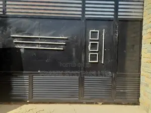 Automatic Sliding Gate System. D5 EVO